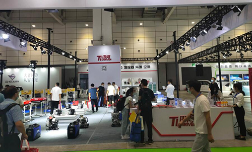 1681348543474226.jpg 8247106257838413764774445603497.jpg